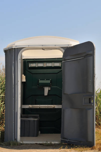 Best Portable toilet rental cost  in Bloomer, WI